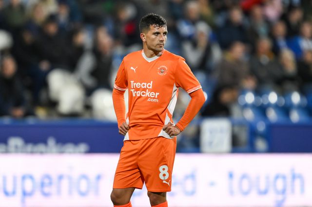 Albie Morgan of Blackpool during the Sky Bet League 1 match Huddersfield Town vs Blackpool at John Smith's Stadium, Huddersfield, United Kingdom, 24th September 2024

(Photo by Craig Thomas/News Images)