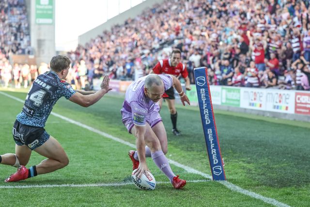 Betfred Super League Round 11 Wigan Warriors v Leigh Leopards