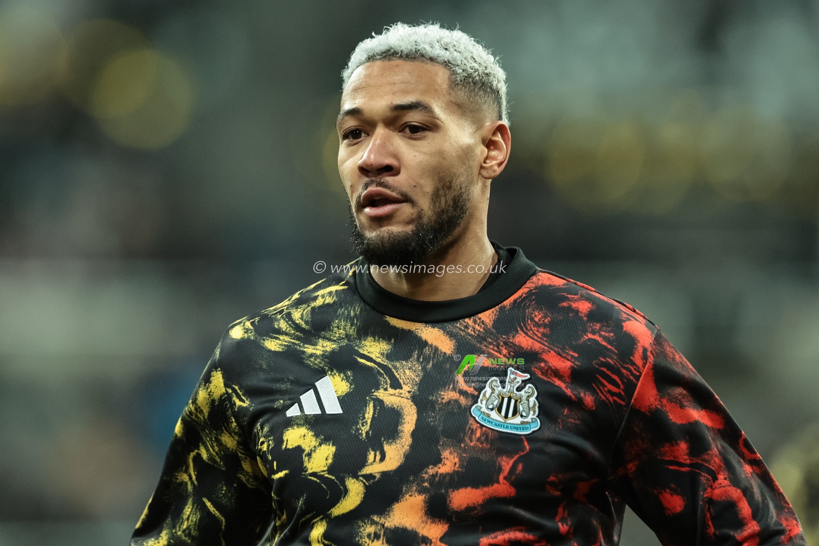 Joelinton of Newcastle Untied in the pregame warmup session during the Carabao Cup Semi-finals First Leg Newcastle United vs Manchester City at St. James's Park, Newcastle, United Kingdom, 13th January 2026

(Photo by Mark Cosgrove/News Images)