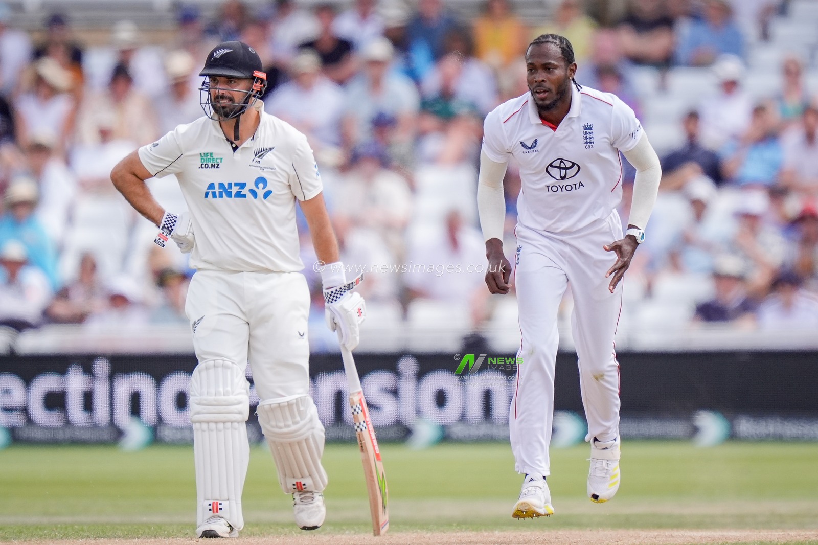 Jofra Archer of England delivers the ball during the 3rd Rothesay Test Match Day 4 match England vs New Zealand at Trent Bridge, Nottingham, United Kingdom on 28 June 2026

(Photo by Maynard Manyowa/News Images)