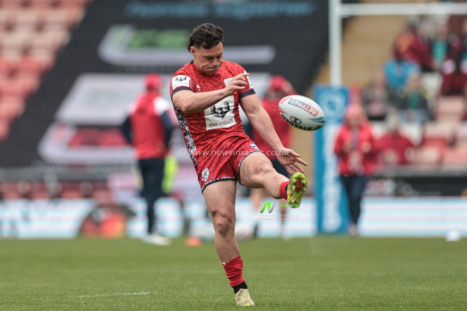 Lachlan Lam of Leigh Leopards in the pre-game warm up during the Betfred Super League round 11 match Leigh Leopards vs Hull KR at Leigh Sports Village, Leigh, United Kingdom on 16 May 2026

(Photo by Mark Cosgrove/News Images)