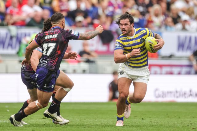 James Bentley of Warrington Wolves breaks with the ball during the Betfred Super League Magic Weekend match Leigh Leopards vs Warrington Wolves at Hill Dickinson Stadium, Liverpool, United Kingdom on 04 July 2026

(Photo by Mark Cosgrove/News Images)
