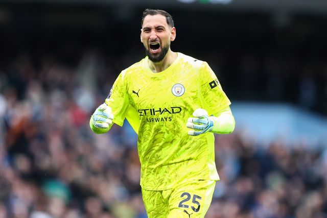 Manchester City goalkeeper Gianluigi Donnarumma celebrates Erling Haland of Manchester City goal to make it 2-0 during the Premier League match Manchester City vs Brentford at The City in the Community Etihad Stadium, Manchester, United Kingdom on 09 May 2026

(Photo by Jorge Horsted/News Images)
