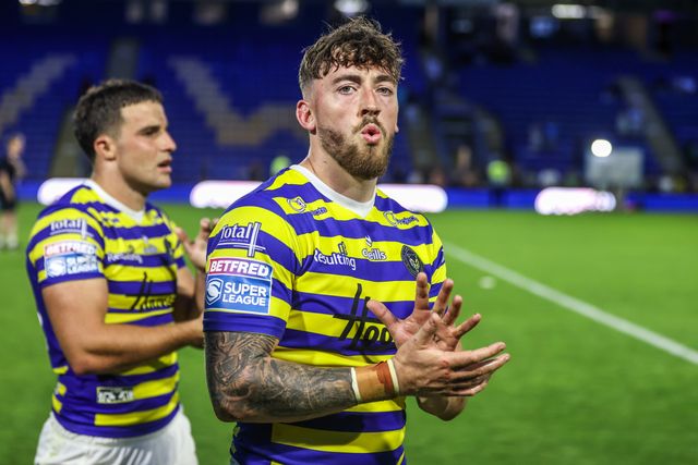 Matty Ashton of Warrington Wolves applauds the fans after the game during the Betfred Super League round 16 match Warrington Wolves vs Catalans Dragons at The Halliwell Jones Stadium, Warrington, United Kingdom on 25 June 2026

(Photo by Alfie Cosgrove/News Images)