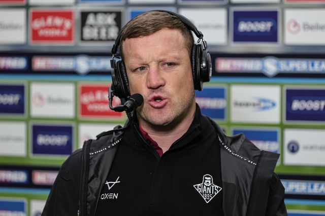 Luke Robinson head coach of Huddersfield Giants speaks to Sky Sports Rugby League in the post match live TV broadcast during the Betfred Super League Round 4 match Huddersfield Giants vs Hull KR at Accu Stadium, Huddersfield, United Kingdom on 08 March 2026

(Photo by Mark Cosgrove/News Images)