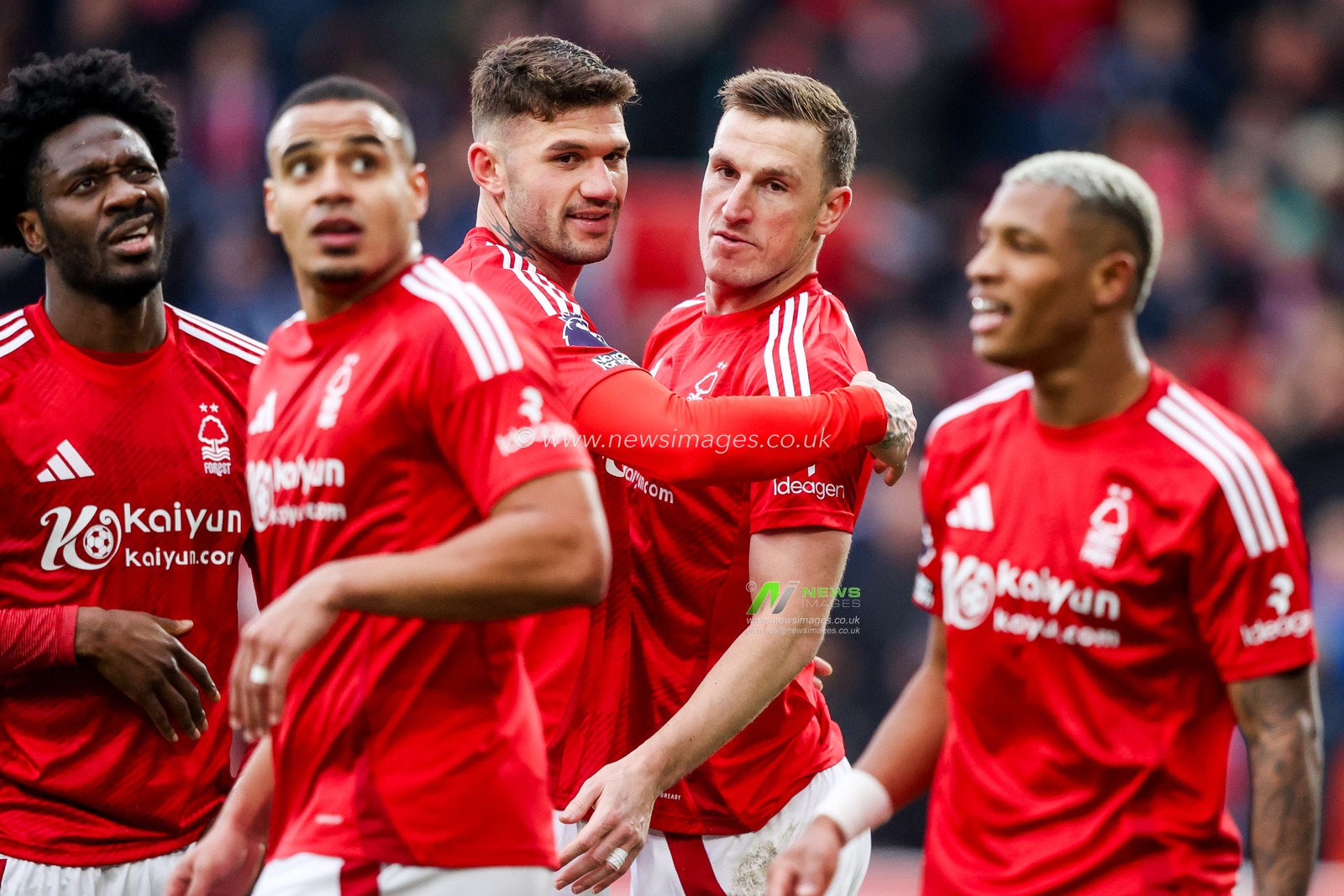 Chris Wood of Nottingham Forest celebrates his goal with teammates to make it 4-0 during the Premier League match Nottingham Forest vs Brighton and Hove Albion at City Ground, Nottingham, United Kingdom, 1st February 2025

(Photo by Alfie Cosgrove/News Images)
