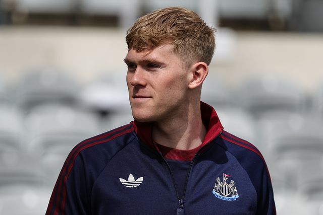 Lewis Hall of Newcastle Untied arrives during the Premier League match Newcastle Untied vs Bournemouth at St. James's Park, Newcastle, United Kingdom on 18 April 2026

(Photo by Mark Cosgrove/News Images)