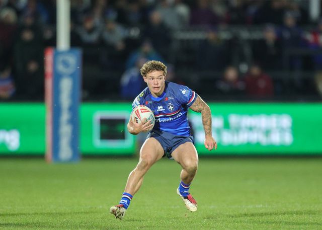 Harvey Smith of Wakefield Trinity breaks with the ball during the Betfred Super League Round 1 match Wakefield Trinity vs Toulouse Olympique at DIY Kitchens Stadium, Wakefield, United Kingdom on 14 February 2026

(Photo by Richard Bierton/News Images)