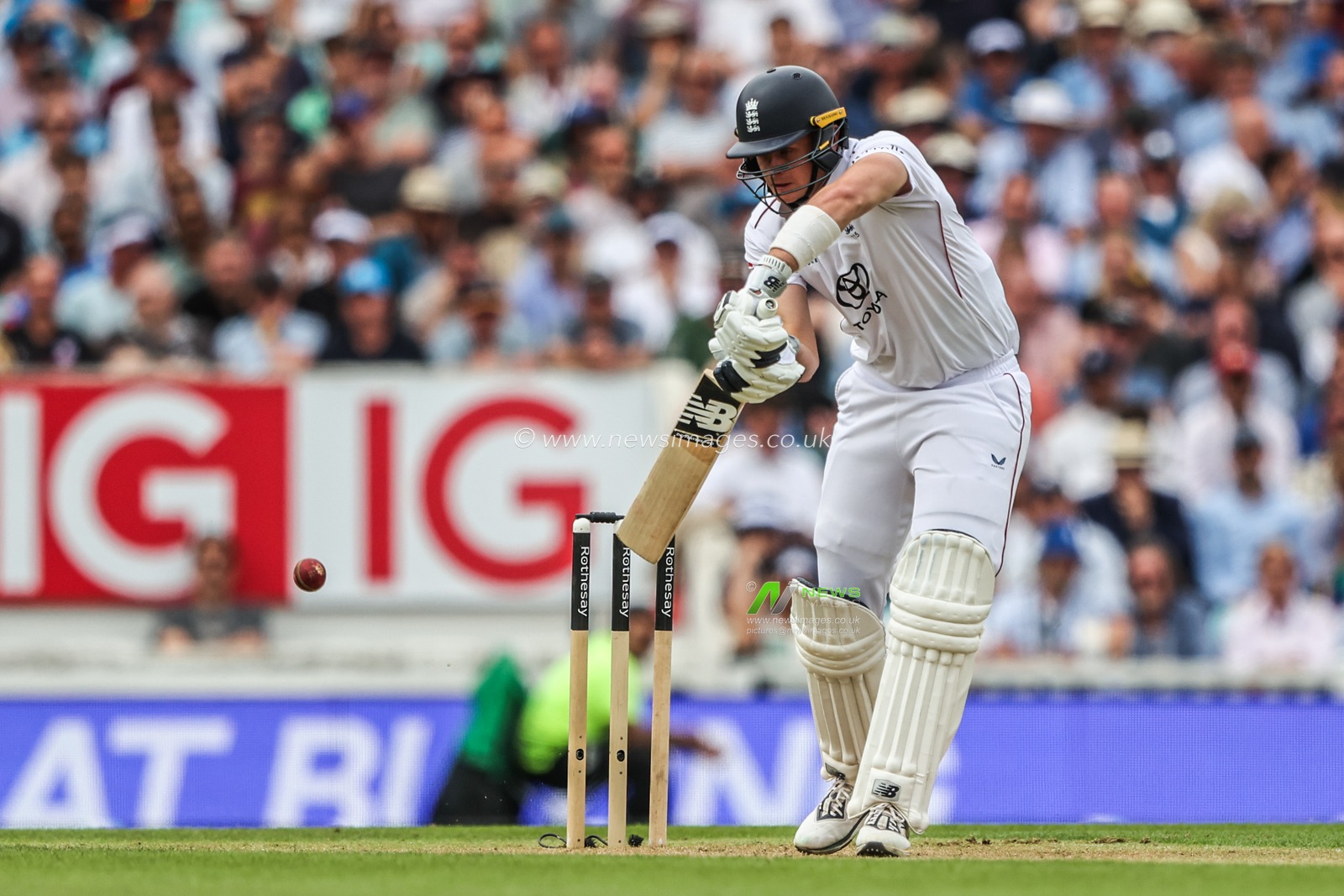Jamie Smith of England plays a shot during the 5th Rothesay Test Match Day 2 England v India at The Kia Oval, London, United Kingdom, 1st August 2025

(Photo by Alfie Cosgrove/News Images)