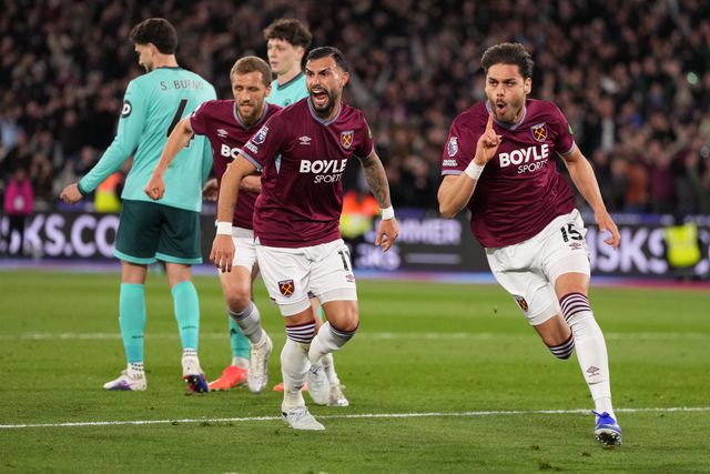 Konstantinos Mavropanos of West Ham United celebrates goal to make it 1-0 during the Premier League match West Ham United vs Wolverhampton Wanderers at London Stadium, London, United Kingdom on 10 April 2026

(Photo by Harvey Murphy/News Images)