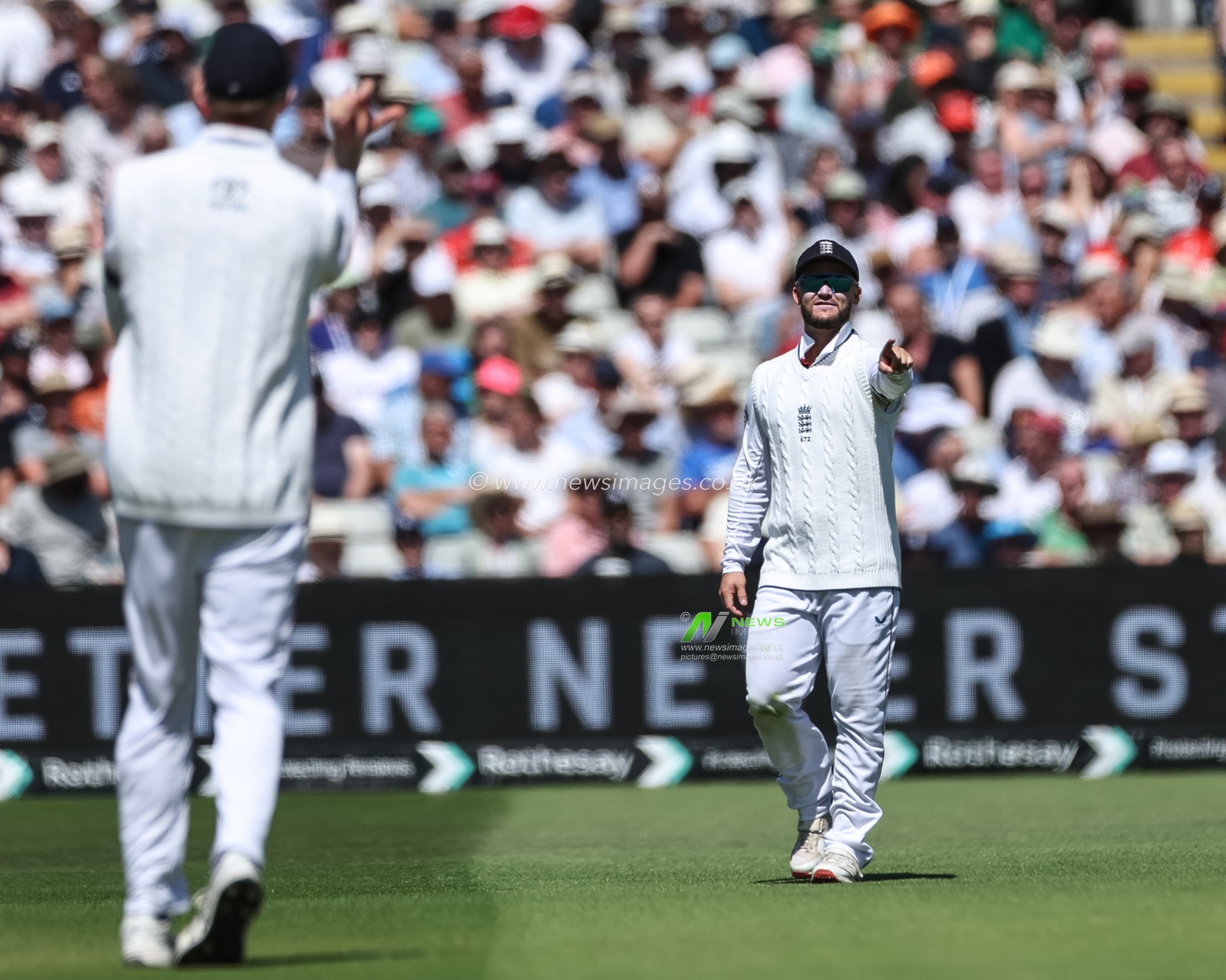 Ben Duckett of England gives instruction to Zak Crawley of England during the 2nd Rothesay Test Match Day 1 England vs India at Edgbaston, Birmingham, United Kingdom, 2nd July 2025

(Photo by Mark Cosgrove/News Images)
