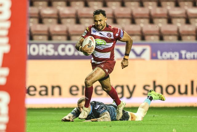 Bevan French of Wigan Warriors breaks for a try during the Betfred Super League Semi Final 1 match Wigan Warriors vs Leigh Leopards at The Brick Community Stadium, Wigan, United Kingdom, 3rd October 2025

(Photo by Alfie Cosgrove/News Images)