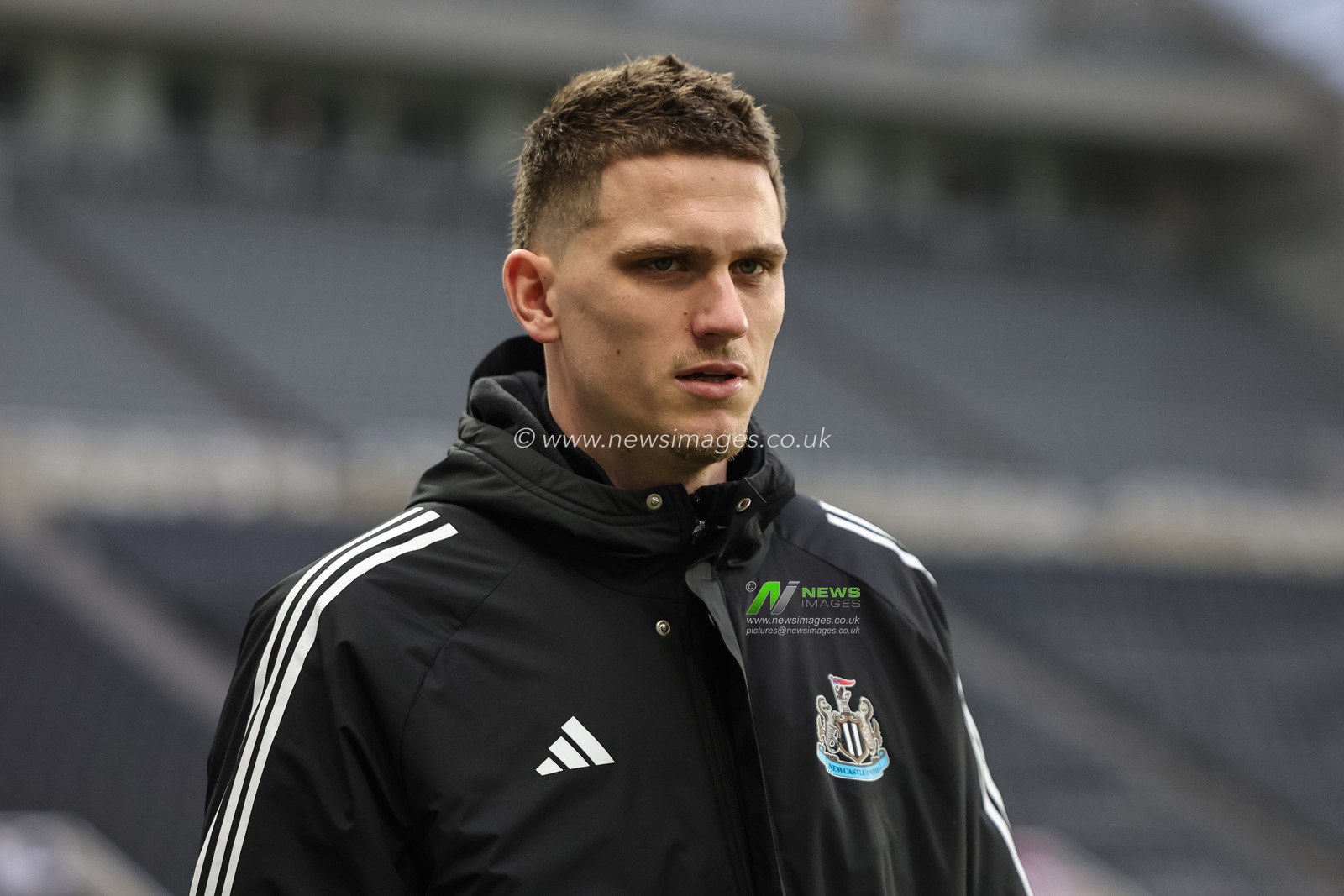 Sven Botman of Newcastle Untied arrives during the Premier League match Newcastle United vs Aston Villa at St. James's Park, Newcastle, United Kingdom, 25th January 2026

(Photo by Mark Cosgrove/News Images)
