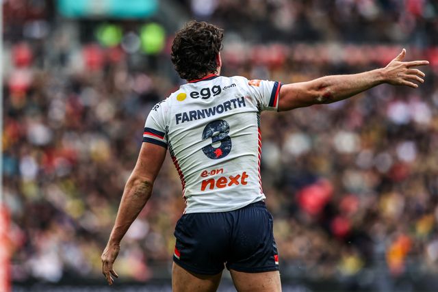 Herbie Farnworth of England gives team mates instructions during the The Ashes Series 2025 England vs Australia at Wembley Stadium, London, United Kingdom, 25th October 2025

(Photo by Alfie Cosgrove/News Images)