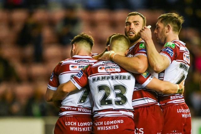 Ryan Hampshire of Wigan Warriors scores a try during the Betfred Super League Round 8 match Wigan Warriors vs Castleford Tigers at DW Stadium, Wigan, United Kingdom, 19th April 2024

(Photo by Craig Thomas/News Images)