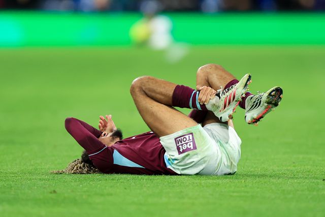 Hannibal Mejbri of Burnley goes down injured during the Sky Bet Championship match Burnley vs Middlesbrough at Turf Moor, Burnley, United Kingdom on 02 September 2026

(Photo by Jorge Horsted/News Images)
