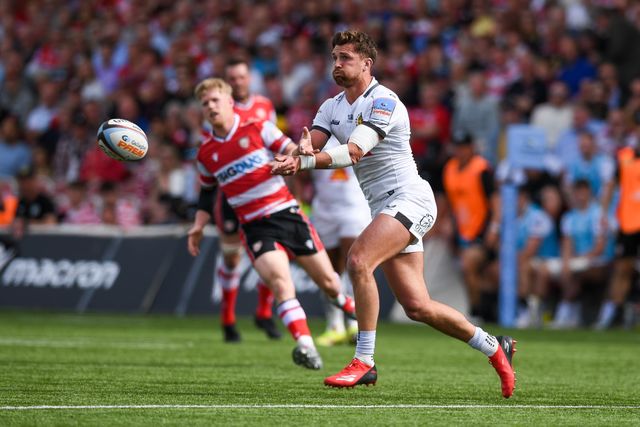 Henry Slade of Exeter Chiefs makes a pass during the Gallagher Premiership match Gloucester vs Exeter at Kingsholm Stadium, Gloucester, United Kingdom on 26 April 2026

(Photo by Alex Williamson/News Images)