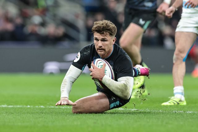 Henry Slade of England goes over for a try during the Quilter Nations Series 2025 match England vs Argentina at Allianz Stadium, Twickenham, United Kingdom, 23rd November 2025

(Photo by Mark Cosgrove/News Images)

*** GER AUT SUI OUT ***
