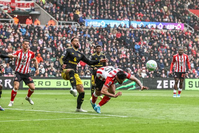 Omar Alderete of Sunderland heads on goal during the Premier League match Sunderland vs Manchester United at Stadium Of Light, Sunderland, United Kingdom on 09 May 2026

(Photo by Alfie Cosgrove/News Images)