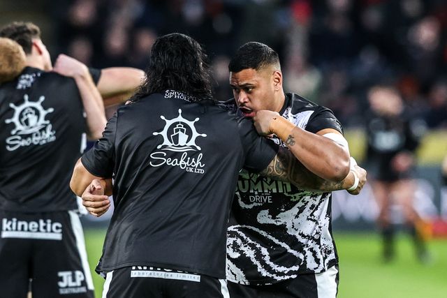 Herman Ese'ese of Hull FC in the pre-game warm up during the Betfred Super League round 1 match Hull FC vs Bradford Bulls at MKM Stadium, Hull, United Kingdom on 14 February 2026

(Photo by Alfie Cosgrove/News Images)