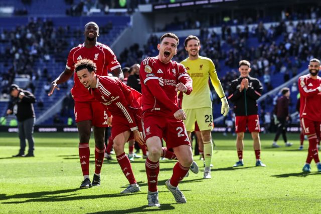 Andrew Robertson of Liverpool celebrates the win during the Premier League match Everton vs Liverpool at Hill Dickinson Stadium, Liverpool, United Kingdom on 19 April 2026

(Photo by Alfie Cosgrove/News Images)
