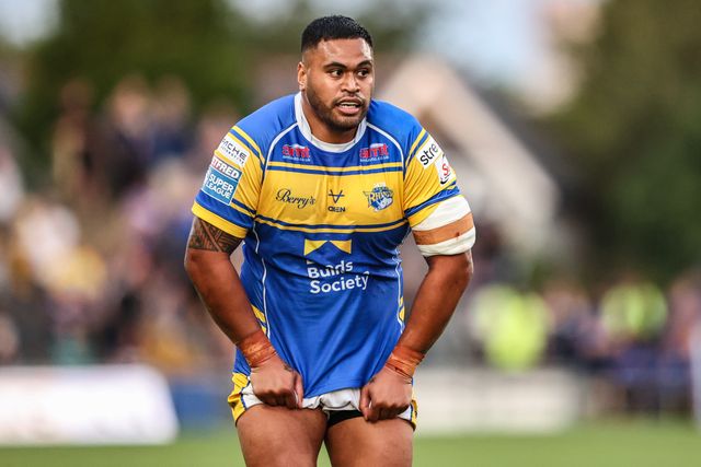 Sam Lisone of Leeds Rhinos during the Betfred Super League round 19 match Leeds Rhinos vs Salford Red Devils at Headingley Stadium, Leeds, United Kingdom, 18th July 2025

(Photo by Alfie Cosgrove/News Images)