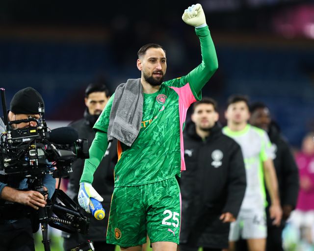Manchester City goalkeeper Gianluigi Donnarumma celebrates 0-1 win after the Premier League match Burnley vs Manchester City at Turf Moor, Burnley, United Kingdom on 22 April 2026

(Photo by Jorge Horsted/News Images)