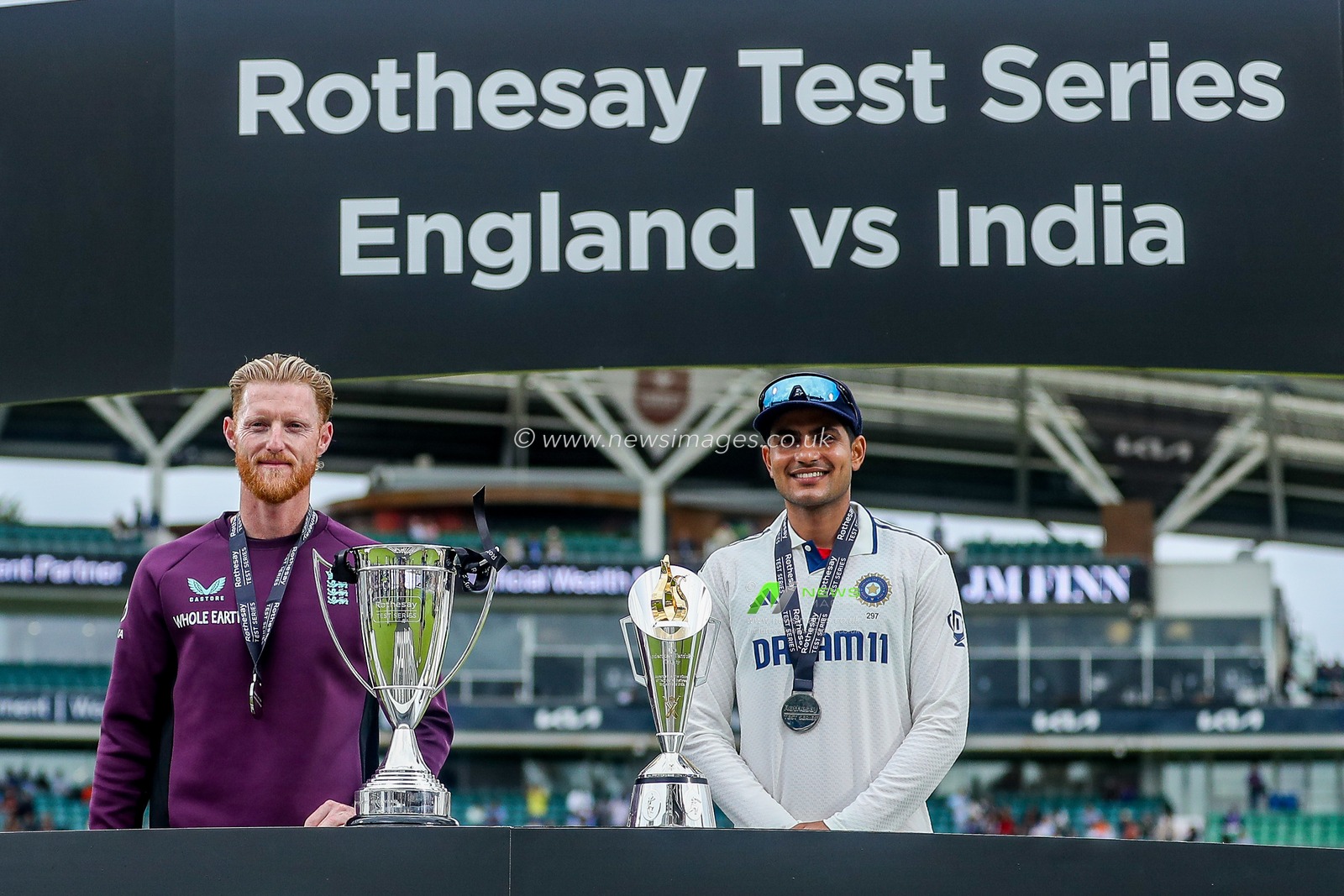 Ben Stokes of England and Shubman Gill of India spose for a photo following the 5th Rothesay Test Match day 5 England v India at The Kia Oval, London, United Kingdom, 4th August 2025

(Photo by Izzy Poles/News Images)
