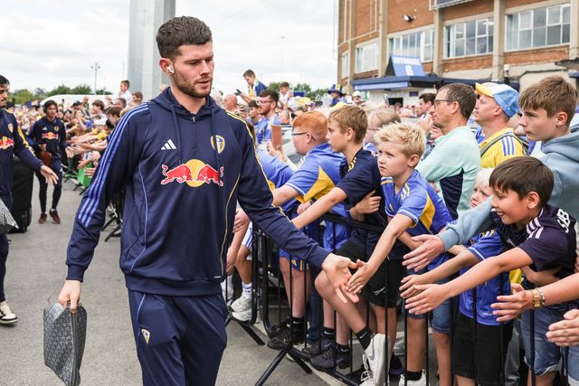 Illan Meslier of Leeds United is greeted by the Leeds fans during the Pre-season friendly match Leeds United vs Villarreal at Elland Road, Leeds, United Kingdom, 2nd August 2025

(Photo by Mark Cosgrove/News Images)
