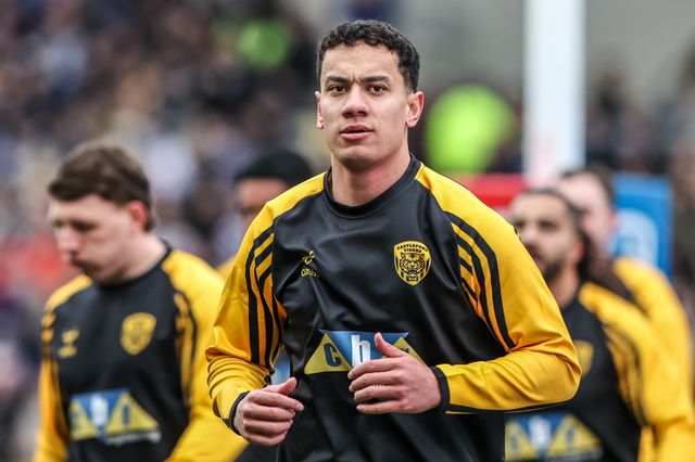 Daejarn Asi of Castleford Tigers in the pre-game warm up during the Betfred Super League round 4 match Leeds Rhinos vs Castleford Tigers at AMT Headingley Stadium, Leeds, United Kingdom on 08 March 2026

(Photo by Alfie Cosgrove/News Images)