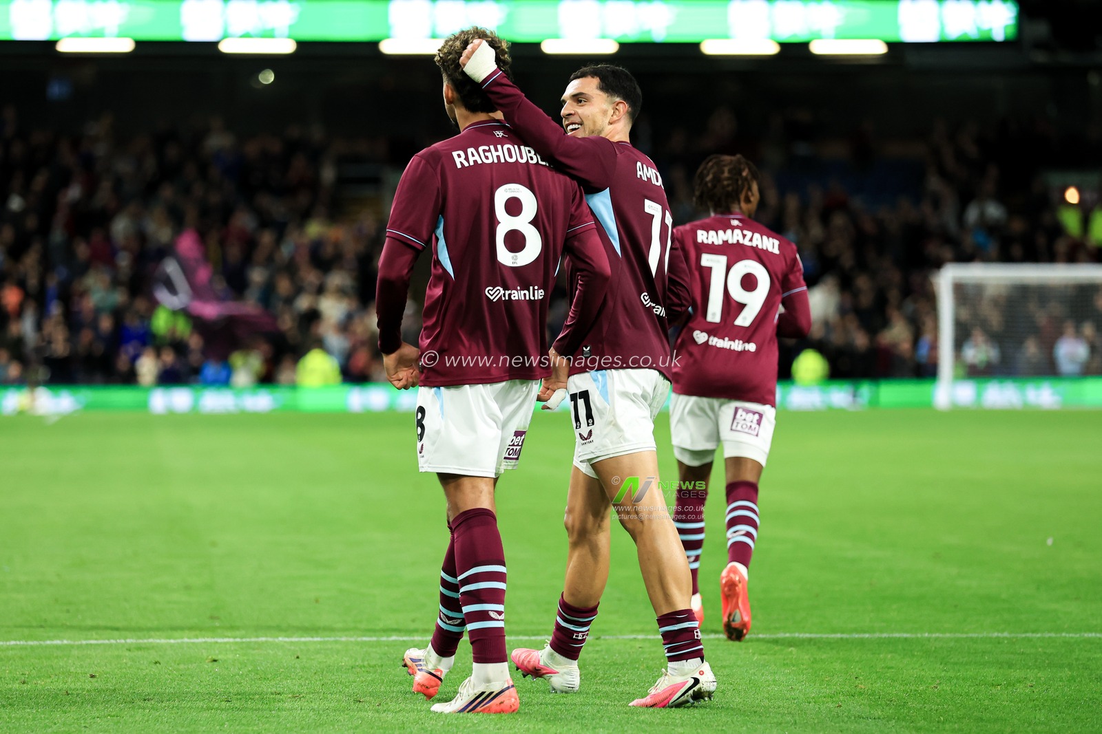 Ugo Raghouber of Burnley celebrates after scoring to make it 1-1 during the Sky Bet Championship match Burnley vs Middlesbrough at Turf Moor, Burnley, United Kingdom on 02 September 2026

(Photo by Jorge Horsted/News Images)