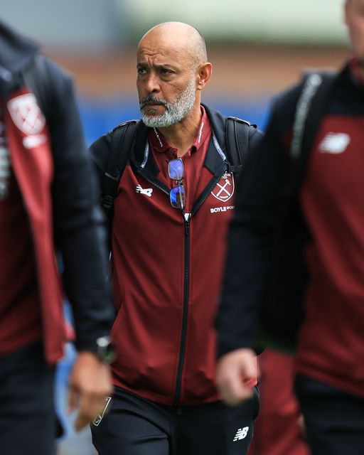 West Ham United manager Nuno Espirito Santo arrives ahead of the Sky Bet Championship match Burnley vs West Ham United at Turf Moor, Burnley, United Kingdom on 16 August 2026

(Photo by Jorge Horsted/News Images)