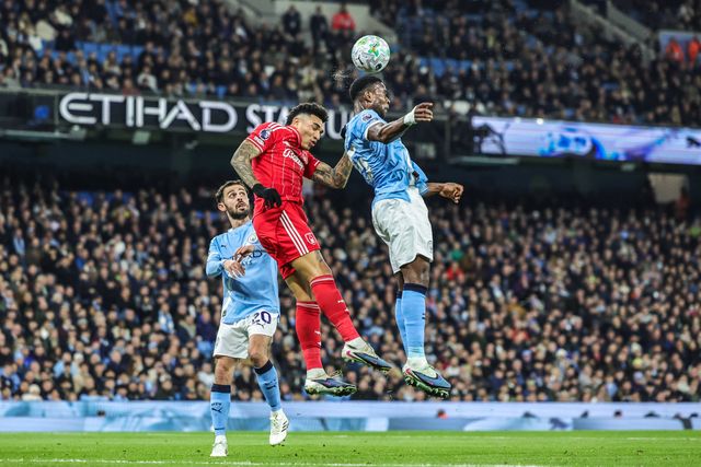 Marc Guehi of Manchester City heads clear under pressure from Igor Jesus of Nottingham Forest during the Premier League match Manchester City vs Nottingham Forest at Etihad Stadium, Manchester, United Kingdom on 04 March 2026

(Photo by Mark Cosgrove/News Images)