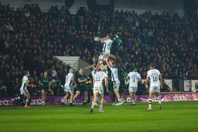 Leicester win a lineout throw during the Gallagher Premiership match Northampton Saints vs Leicester Tigers at Cinch Stadium at Franklin's Gardens, Northampton, United Kingdom, 21st March 2025

(Photo by Craig Evans/News Images)
