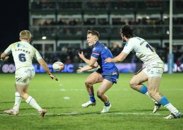 Jake Trueman of Wakefield Trinity passes the ball during the Betfred Super League Round 1 match Wakefield Trinity vs Toulouse Olympique at DIY Kitchens Stadium, Wakefield, United Kingdom on 14 February 2026

(Photo by Richard Bierton/News Images)