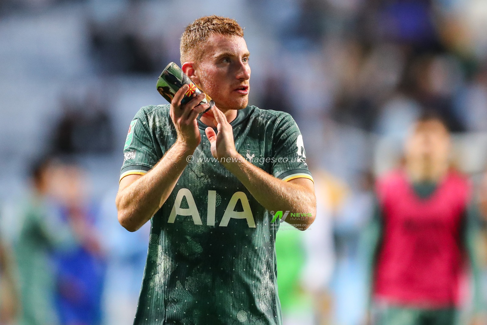 Dejan Kulusevski of Tottenham Hotspur applauds the travelling fans after the Carabao Cup match Coventry City vs Tottenham Hotspur at Coventry Building Society Arena, Coventry, United Kingdom, 18th September 2024

(Photo by Gareth Evans/News Images)