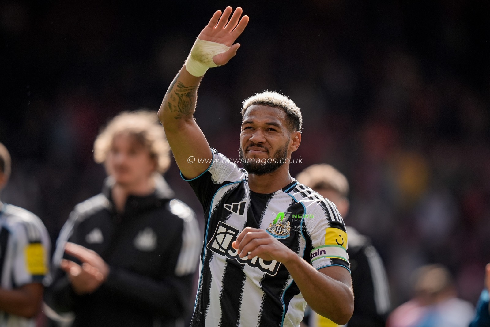 Joelinton of Newcastle United applauds the fans after the final whistle  during the Premier League match Nottingham Forest vs Newcastle Untied at City Ground, Nottingham, United Kingdom on 10 May 2026

(Photo by Maynard Manyowa/News Images)