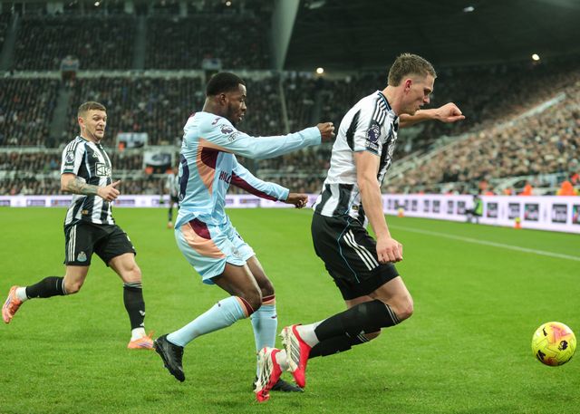 Sven Botman of Newcastle United is fouled by Dango Ouattara of Brentford during the Premier League match Newcastle Untied vs Brentford at St. James's Park, Newcastle, United Kingdom on 07 February 2026

(Photo by Richard Bierton/News Images)