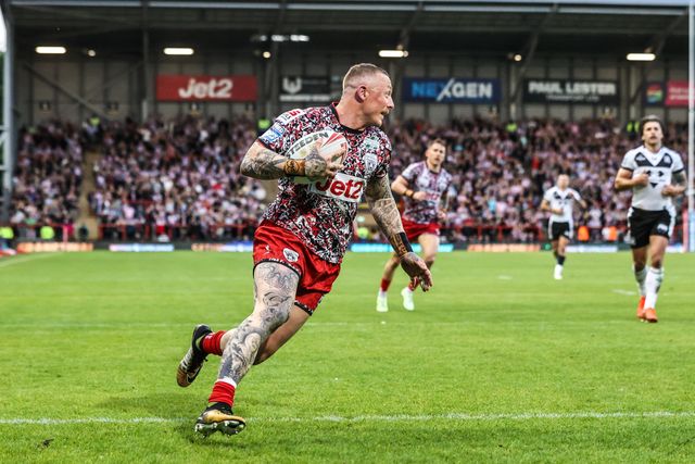Josh Charnley of Leigh Leopards goes over for a try during the Betfred Super League round 12 match Leigh Leopards vs Hull FC at Leigh Sports Village, Leigh, United Kingdom on 22 May 2026

(Photo by Alfie Cosgrove/News Images)