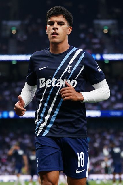 Mateus Fernandes of Tottenham Hotspur ahead of kick off during the Carabao Cup round 2 match Tottenham Hotspur vs Charlton Athletic at Tottenham Hotspur Stadium, London, United Kingdom on 26 August 2026

(Photo by Harvey Murphy/News Images)
