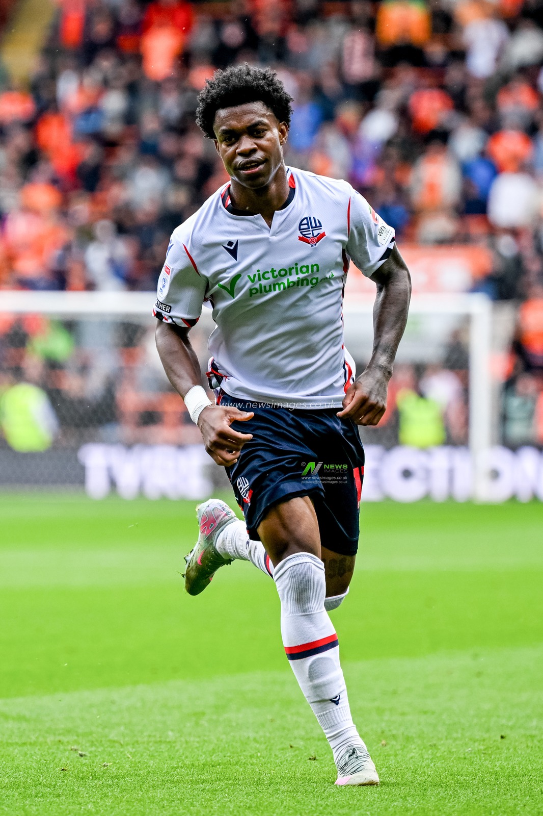 Thierry Gale of Bolton Wanderers during the Sky Bet League 1 match Blackpool vs Bolton Wanderers at Bloomfield Road, Blackpool, United Kingdom, 30th August 2025

(Photo by Adam Gee/News Images)