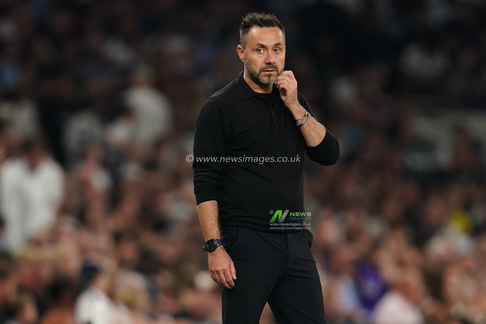 Roberto De Zerbi manager of Tottenham Hotspur during the Carabao Cup round 2 match Tottenham Hotspur vs Charlton Athletic at Tottenham Hotspur Stadium, London, United Kingdom on 26 August 2026

(Photo by Harvey Murphy/News Images)