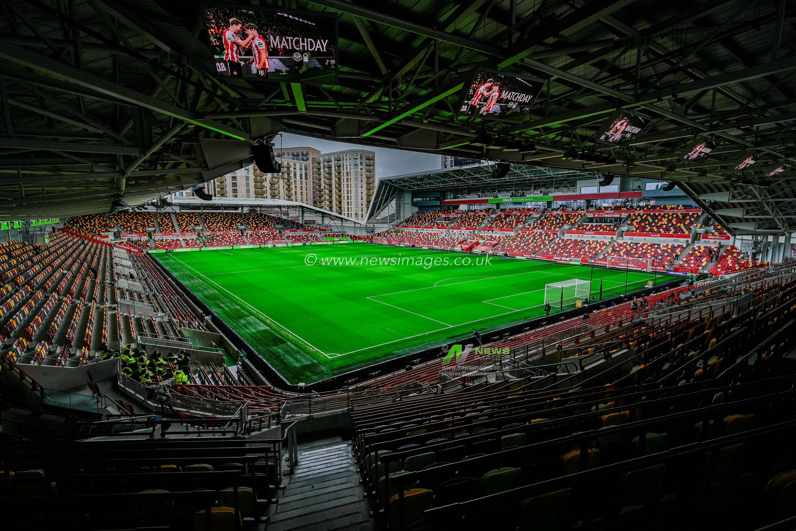A general view of ahead of the pitch during the Premier League match Brentford vs Nottingham Forest at GTECH Community Stadium, London, United Kingdom on 25 January 2026

(Photo by Maynard Manyowa/News Images)