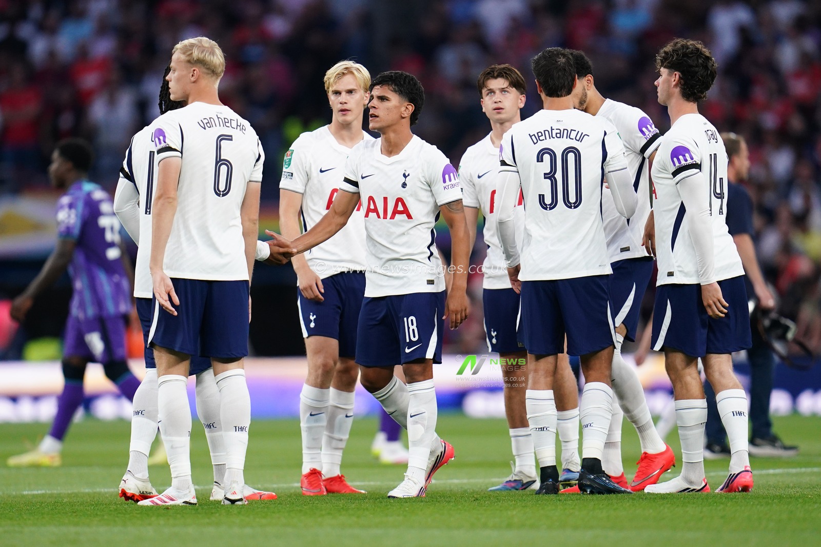 Carabao Cup round 2 Tottenham Hotspur v Charlton Athletic