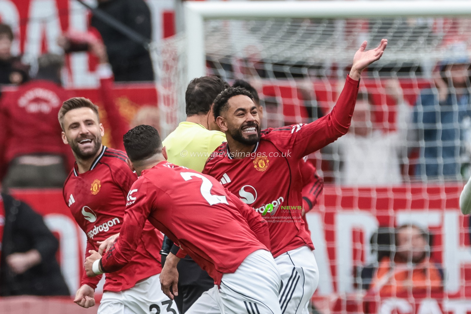 Matheus Cunha of Manchester United celebrates his goal to make it 1-0 during the Premier League match Manchester United vs Liverpool at Old Trafford, Manchester, United Kingdom on 03 May 2026

(Photo by Mark Cosgrove/News Images)