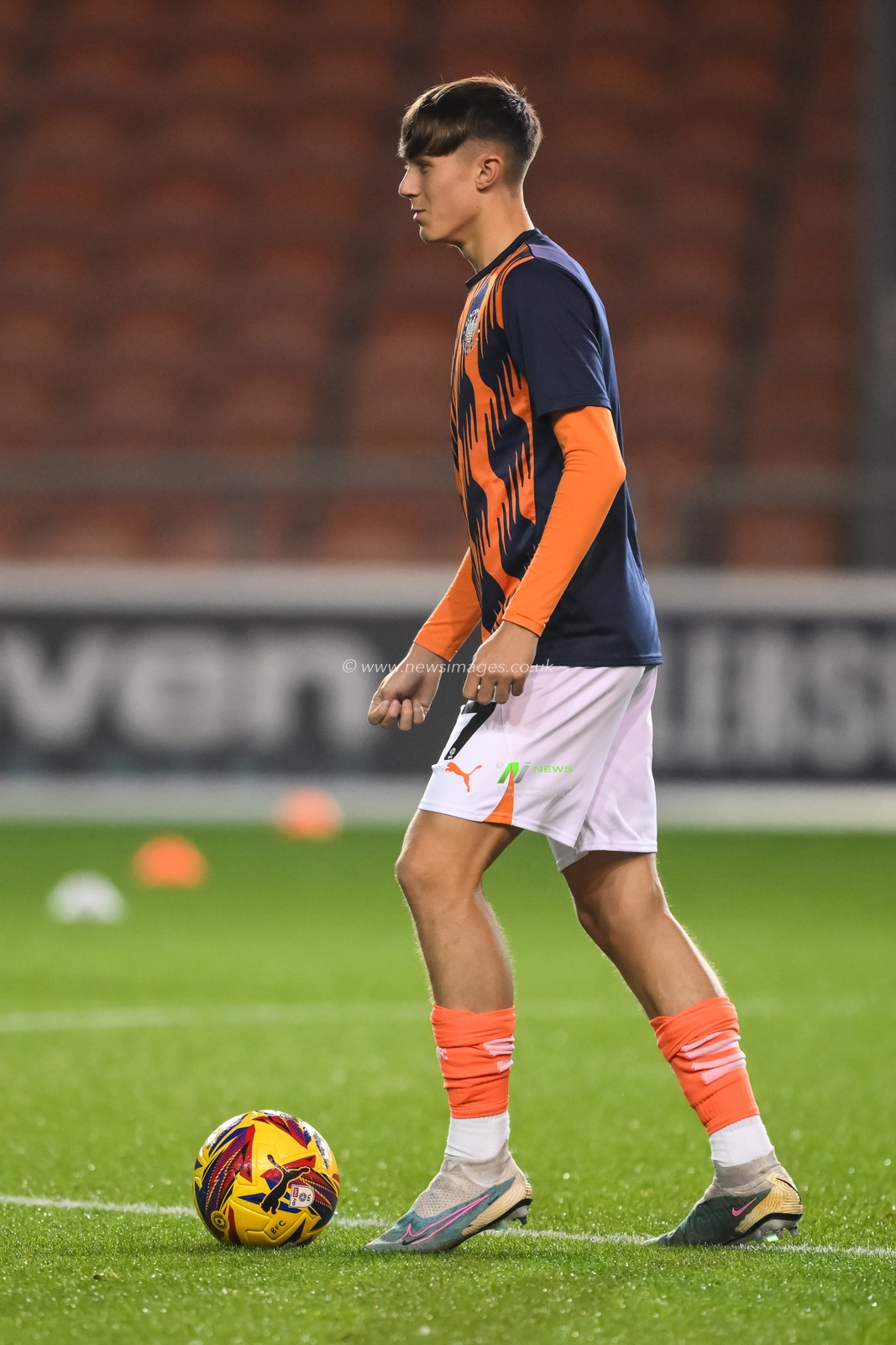 Jack Richardson of Blackpool during the pre-game warmup ahead of the Bristol Street Motors Trophy match Blackpool vs Liverpool U21 at Bloomfield Road, Blackpool, United Kingdom, 6th November 2024

(Photo by Craig Thomas/News Images)
