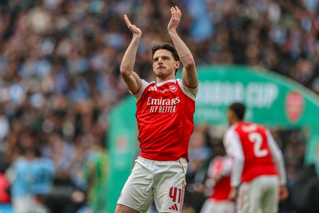 Declan Rice of Arsenal applauds the crowd before kick off  during the Carabao Cup Final match Arsenal vs Manchester City at Emirates, London, United Kingdom on 22 March 2026

(Photo by Alfie Cosgrove/News Images)