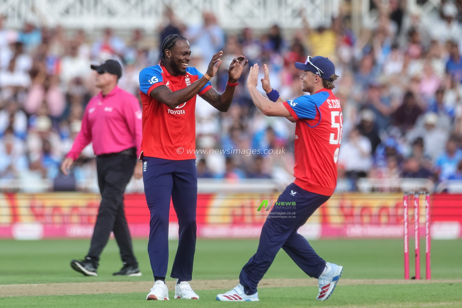 Jofra Archer of England celebrates the wicket of  India captain Shreyas Iyer during the Third Vitality T20 International match England vs India at Trent Bridge, Nottingham, United Kingdom on 07 July 2026

(Photo by Mark Cosgrove/News Images)