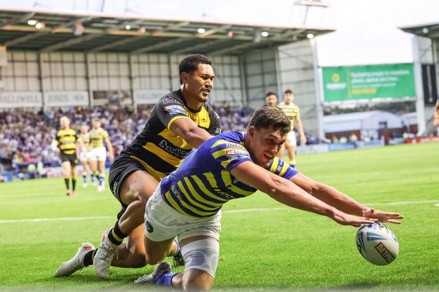 Sam Stone of Warrington Wolves goes over for a try during the Betfred Super League round 23 match Warrington Wolves vs York Knights at The Halliwell Jones Stadium, Warrington, United Kingdom on 13 August 2026

(Photo by Mark Cosgrove/News Images)