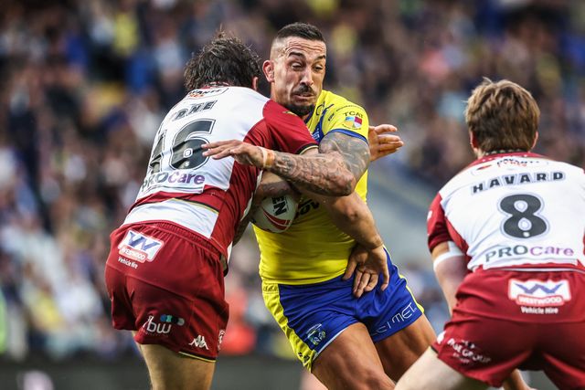 Paul Vaughan of Warrington Wolves is tackled during the Betfred Super League round 21 match Warrington Wolves vs Wigan Warriors at Halliwell Jones Stadium, Warrington, United Kingdom, 8th August 2025

(Photo by Alfie Cosgrove/News Images)